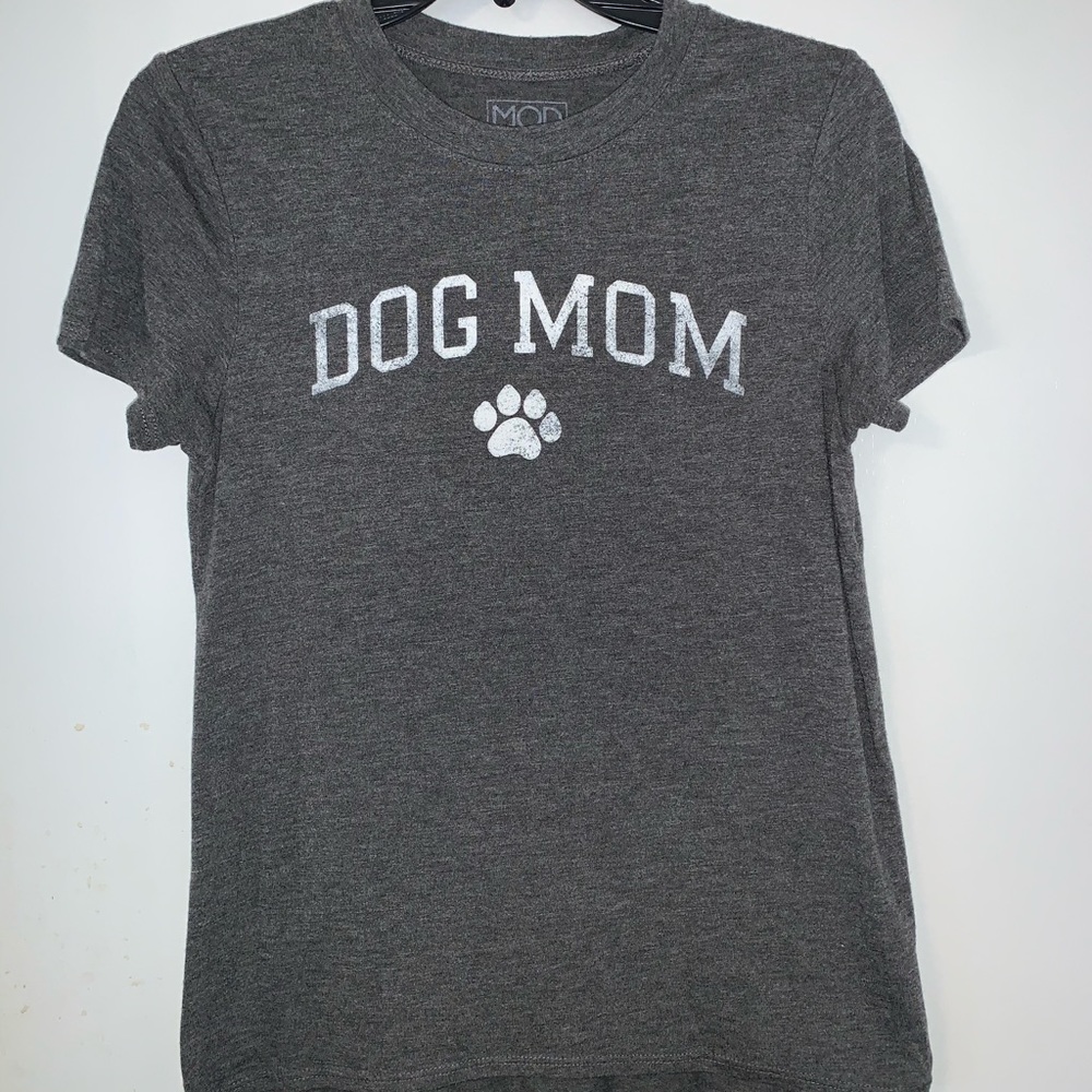 Graphic T